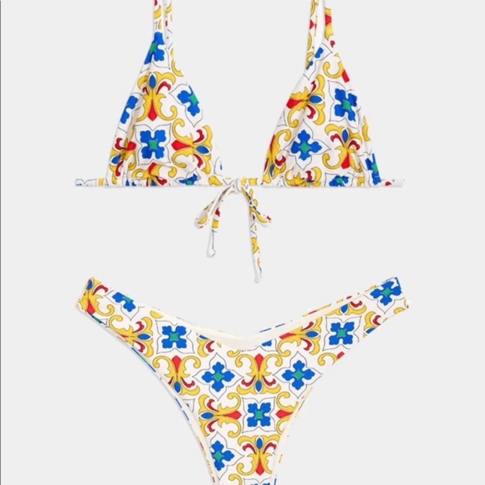 Weworewhat Italian Tile Bikini top and Bottom Sz M&L